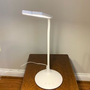 Dual Head LED Desk Lamp three lighting modes & touch control.  48 LEDs